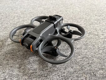 DJI Avata 2 + DJI Integra + Ovladač + příslušenství - 7
