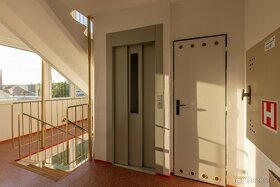 Prodej slunného bytu 3+1, 68 m², V Lukách, Rakovník - 7