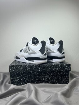 Air Jordan 4 Military - 7