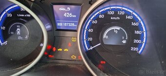 Prodám auto Hyundai IX35 - 7