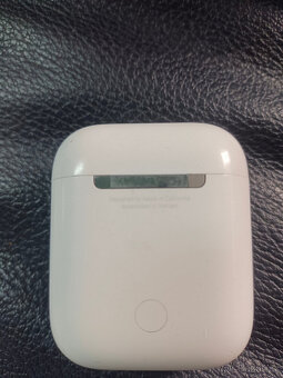 Bezdrátová sluchátka Apple AirPods, pouzdro Lightning - 7