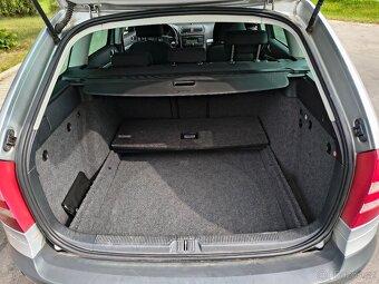 Škoda Octavia II Scout TDI - 7