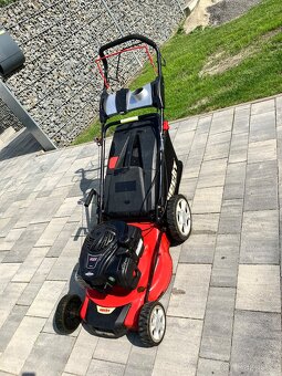 Hecht 546 SB s pojezdem / motor briggs stratton - 7