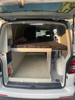 VW T5 2.0TDI 132kW r.v.: 2014 edice 25 s vestavbou - 7