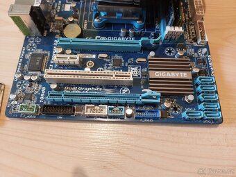 Základ PC Gigabyte GA-A75M-S2V AMD A8-3850 4GB DDR3 - 7