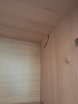 Skříň š55xv195xh40 - 7