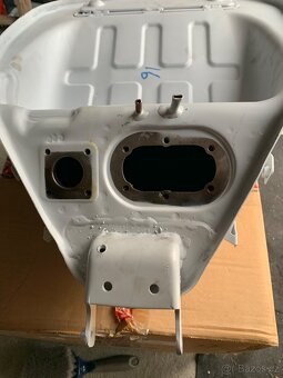 Benelli BN600-originální nádrž - 7