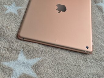 Apple iPad 6. generace - 7