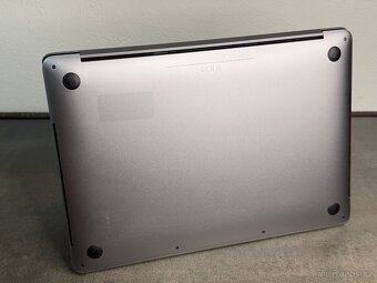 MacBook Pro 13'' 2020 / i5 / 16GB / 512GB SSD / Space Gray - 7