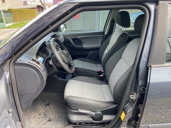 Škoda Fabia 1.2 i Klima, 8xPneu, ESP - 7