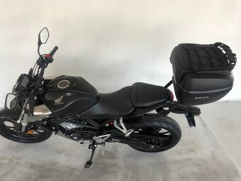 Honda CB125R - 7