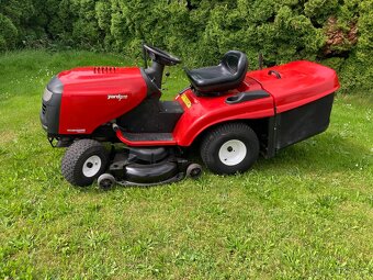 Zahradní traktor Jonsered , Yard Pro - 7