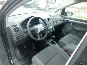 VW TOURAN 1,6TDI Comfortline - 7