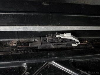 THULE střešní box na lyže - 7