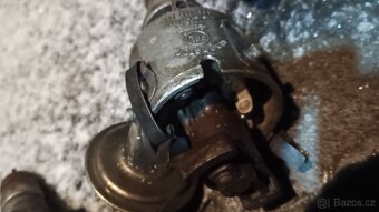 Dva rozdělovače ŠKODA magneton - 7