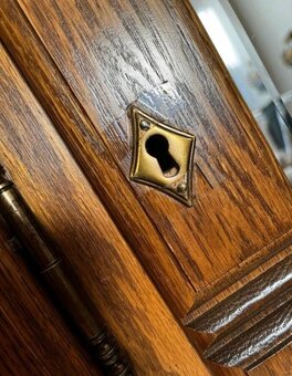 Luxusní vyřezávaná dubová ložnice,7118 - 7