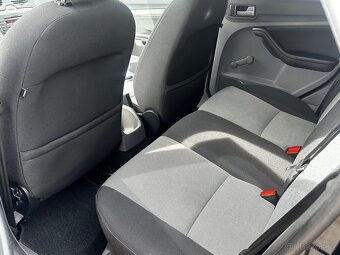 Ford focus 1.8i 92kw, r.2010, 1.maj, serviska, stk - 7