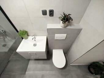 Prodej bytu 2+kk 43m² po kompletní rekonstrukci v podhůří Ji - 7