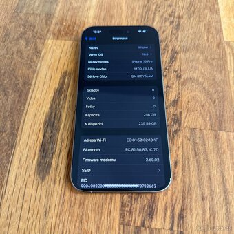 iPhone 15 Pro 256GB natural titan, 12 měsíců záruka - 7