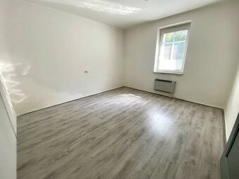 Na prodej rodinný dům s velkým potenciálem v klidné lokalitě - 7