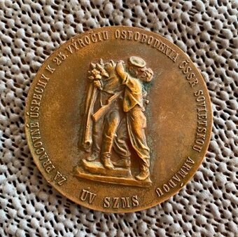 plakety, odznaky, vyznamenania, vlajky, medaile - 7