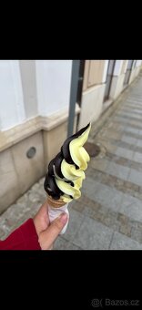 Zmrzlinovač VEVOR s nočním režimem - 7