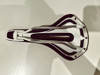 Sedlo 143mm Specialized Phenom - 7