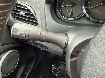 Renault Fluence 1.6i ,  81 kW benzín, 2010 - 7