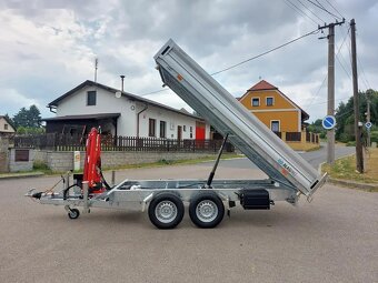 Třístranný sklápěč s rukou - 7