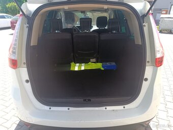 RENAULT GRAND SCENIC - 7