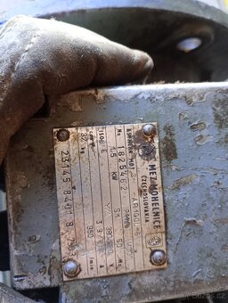 Lamelové olejové čerpadlo s elektromotorem - 7