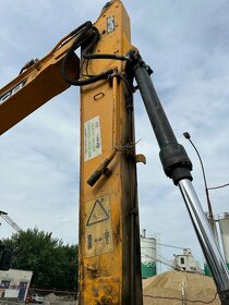 Pásový bagr JCB JS130 LC - 7