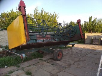 Kombajn E-514 s drtičem a řepkovou lištou - 7