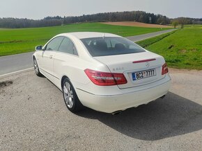 Mercedes-Benz E300CGI, benzin, kupé W212, AMG interiér, CZ - 7