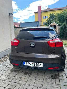 🟤 Kia Rio 1.2 CVVT 62 kW Comfort | 2012 | Najeto 122 000 km - 7