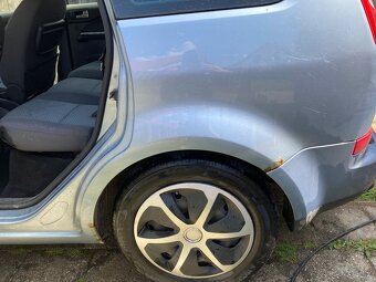 Ford Focus C-Max rok 2004 1.6 TDci - 7