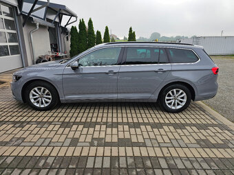 VW Passat Combi r. 3/23 110kW 2.0nafta DSG - 7