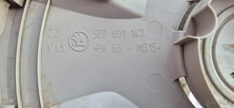 Poklice - kryty kol Originál Škoda velikost 15" 5E0 601 147 - 7