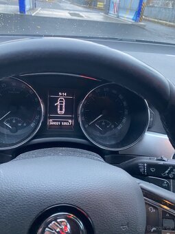 Škoda Superb 2,0tdi 125kw dsg rv 2014 - 7