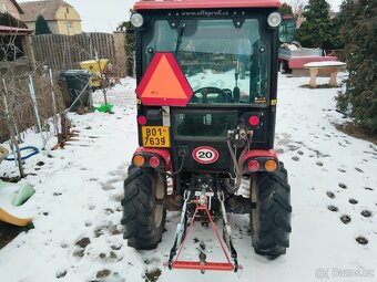 Malotraktor Branson 4x4 s čelním nakladačem - 7