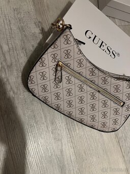 GUESS krémová kabelka - 7