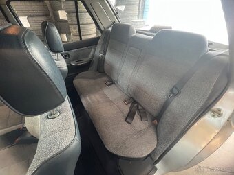 Prodám Mazda 323 BF sedan 1,6 (1987) rarita mezi youngtimery - 7