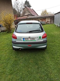 Peugeot 206 1,4 HDI - 7