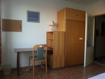 pronajímám samostatný pokoj - 7