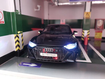 model auta Audi RS7 Sportback + dialkové +svetlá 1:18 - 7