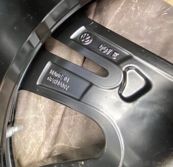 Zimní sada alu VW Touareg Nevada 285/45R20 100% vzorku - 7