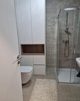 CHORVATSKO: LABIN – NOVOSTAVBA V PRVNÍ ŘADĚ U MOŘE | 39 m² L - 7