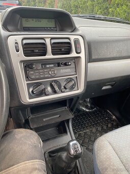 Mitsubishi Pajero Pinin - 7