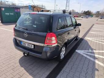 Opel Zafira B 1.9 cdti 88kW 7míst - 7