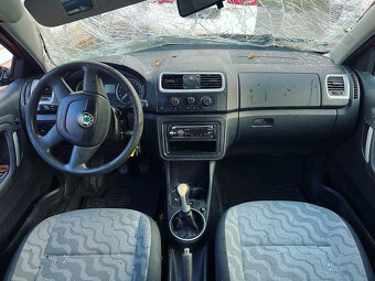 Vůz na náhradní díly Škoda Fabia 2 kombi 2010 BNM LVF LF3H - 7